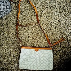 Adorable fossil bag.
